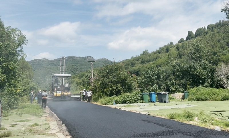 南部山区1.jpg